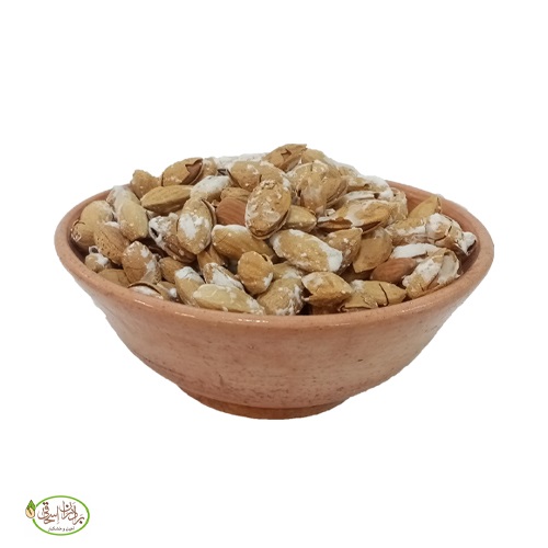 بادام درختی منقی نمکی